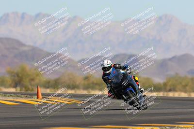 media/Nov-06-2022-SoCal Trackdays (Sun) [[208d2ccc26]]/Turn 14 (930am)/